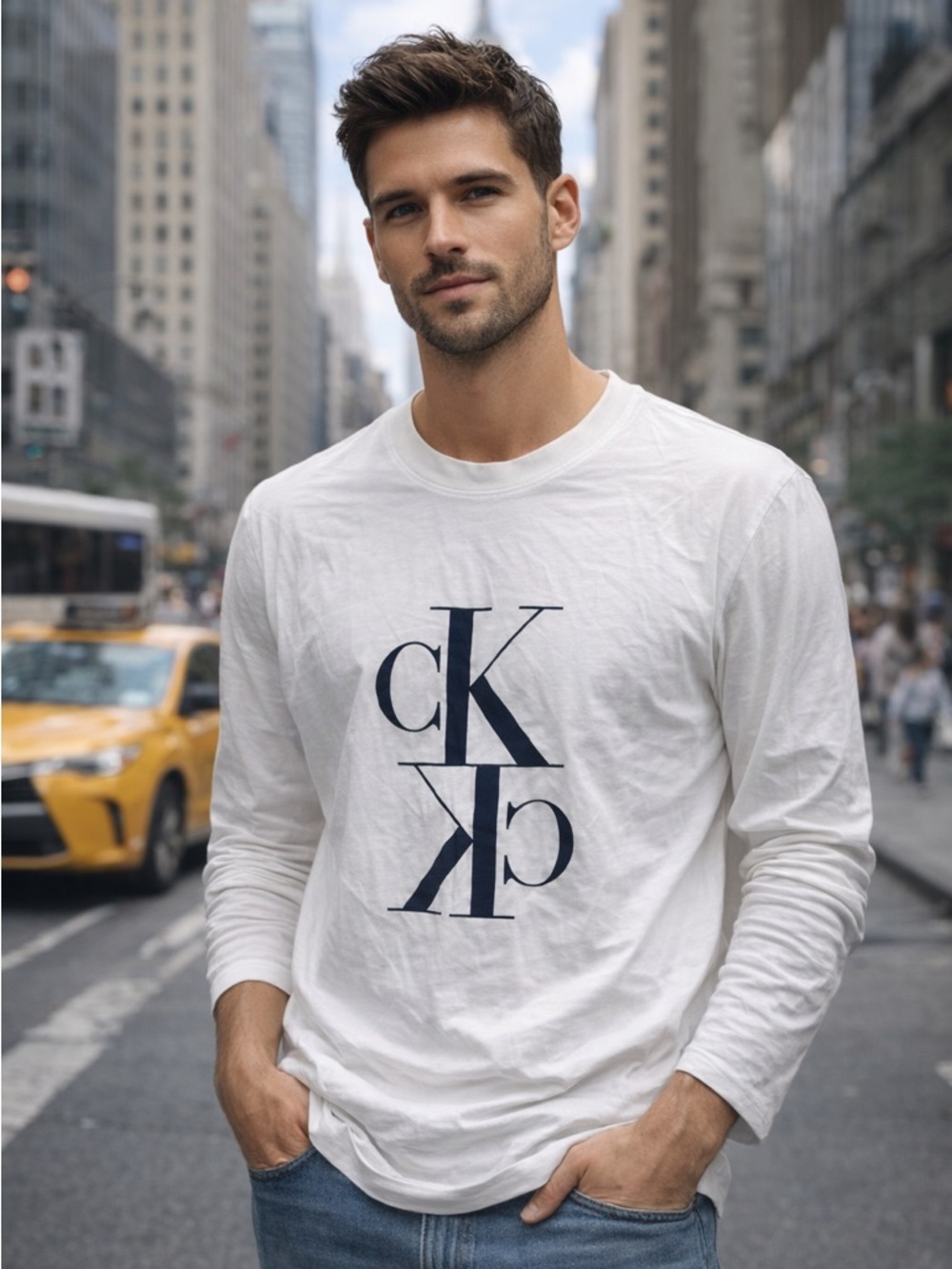 Men’s Calvin Klein Jeans White Long Sleeve Casual T-shirt with Black Logo L